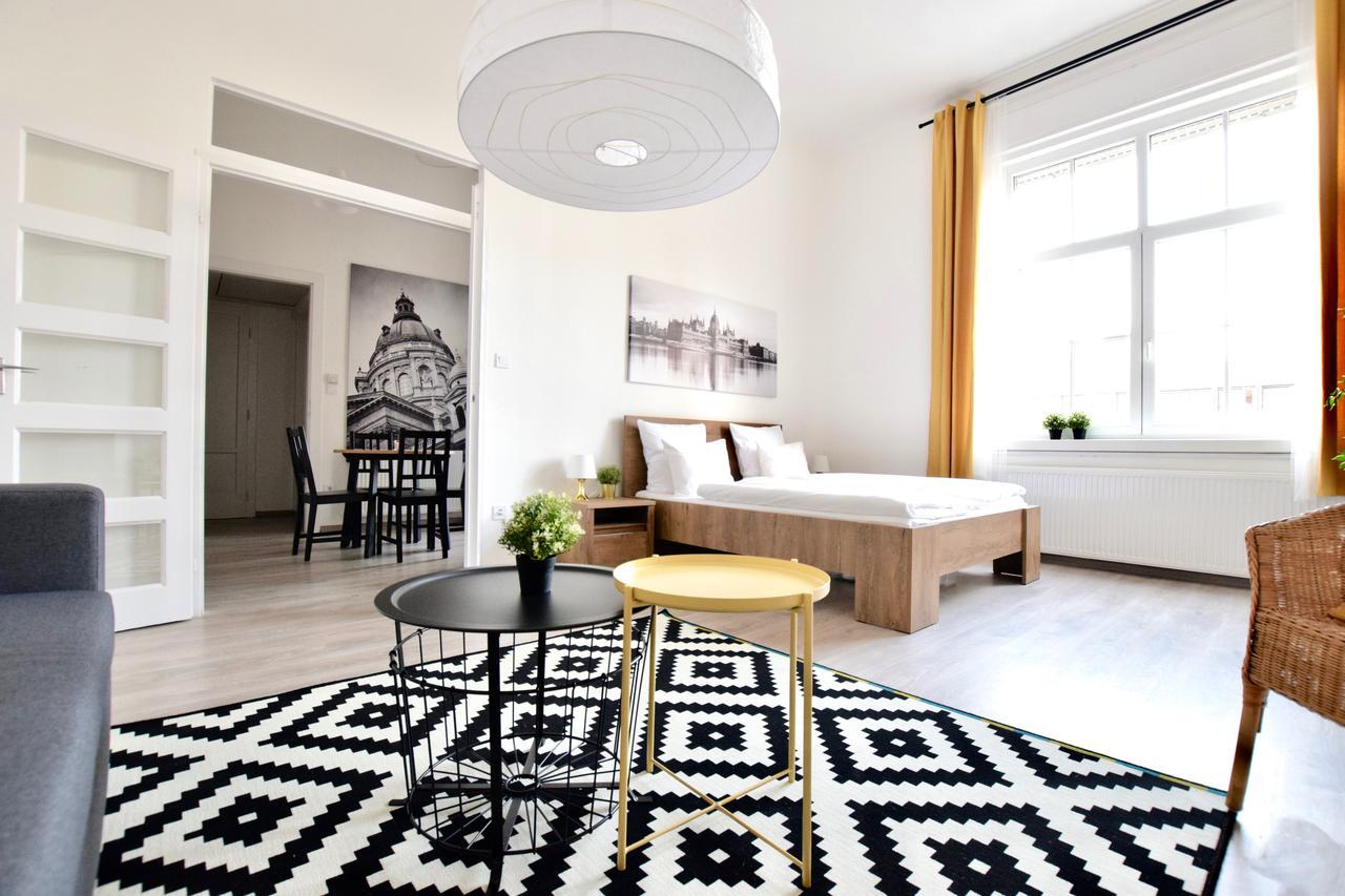 Standard Apartment By Hi5 - Bazilika Suite بودابست المظهر الخارجي الصورة