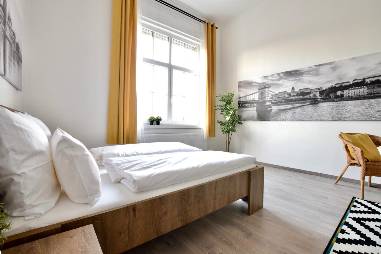 Standard Apartment By Hi5 - Bazilika Suite بودابست المظهر الخارجي الصورة