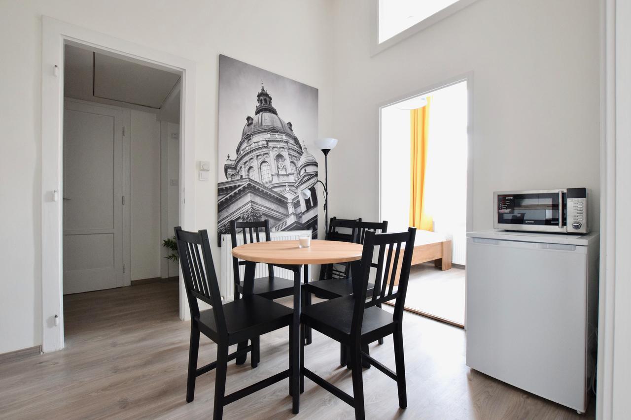 Standard Apartment By Hi5 - Bazilika Suite بودابست المظهر الخارجي الصورة