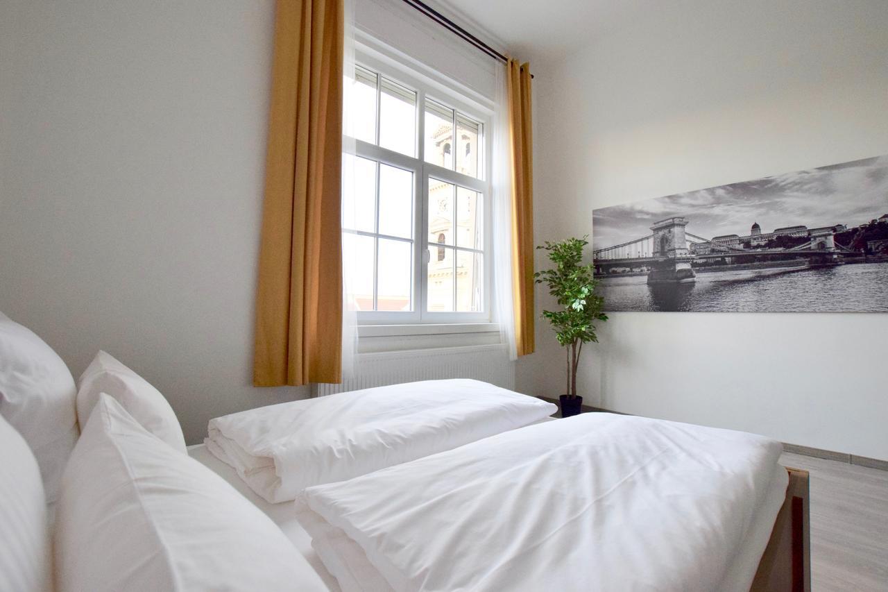 Standard Apartment By Hi5 - Bazilika Suite بودابست المظهر الخارجي الصورة